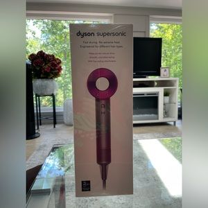 Dyson supersonic. (Brand new)